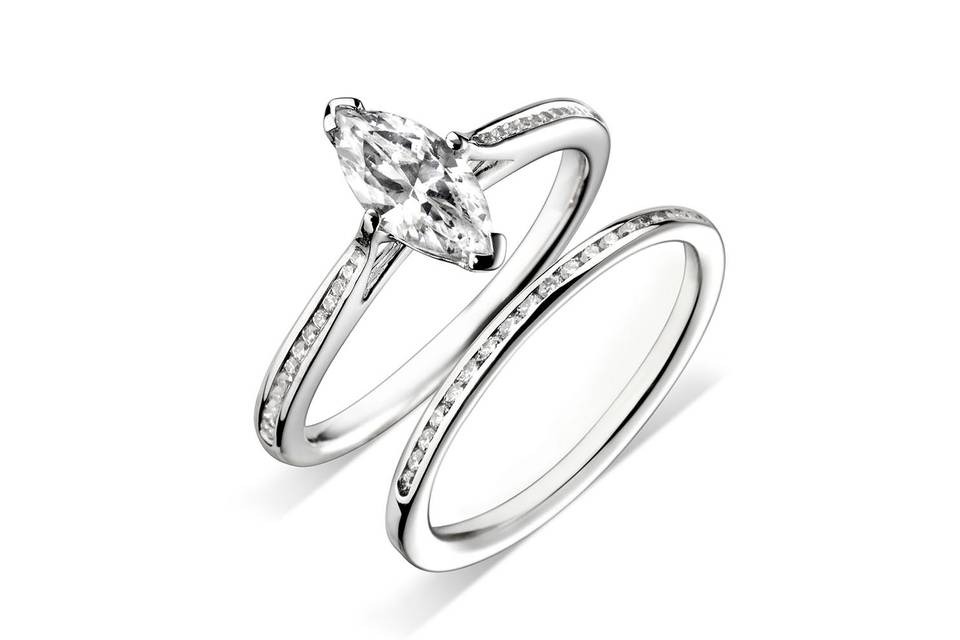 Béo Marquise Diamond Ring