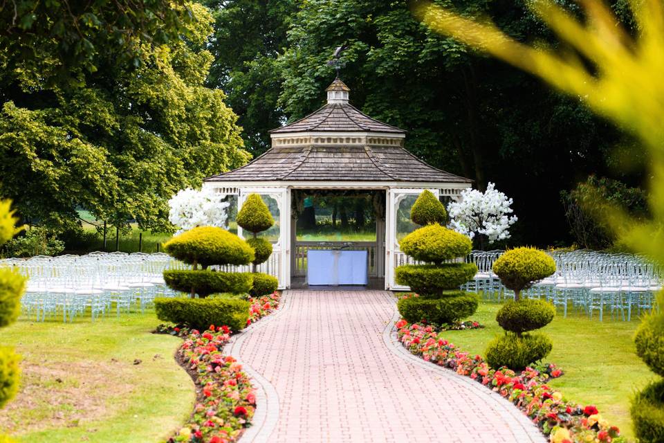 Outdoor civil ceremony area