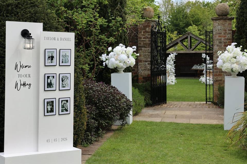 Welcome sign and florals