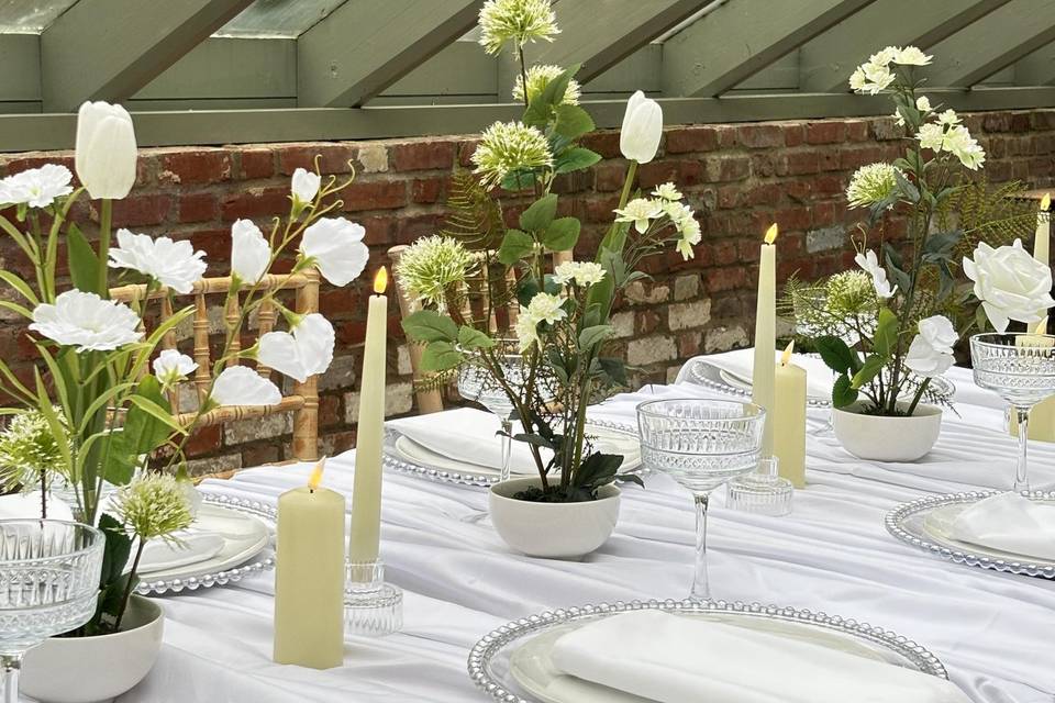 Mini ceramic vessel flowers