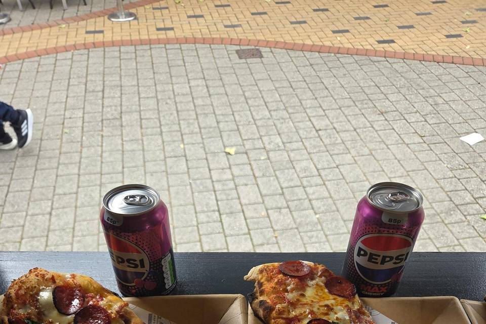 8 inch slices meal deal