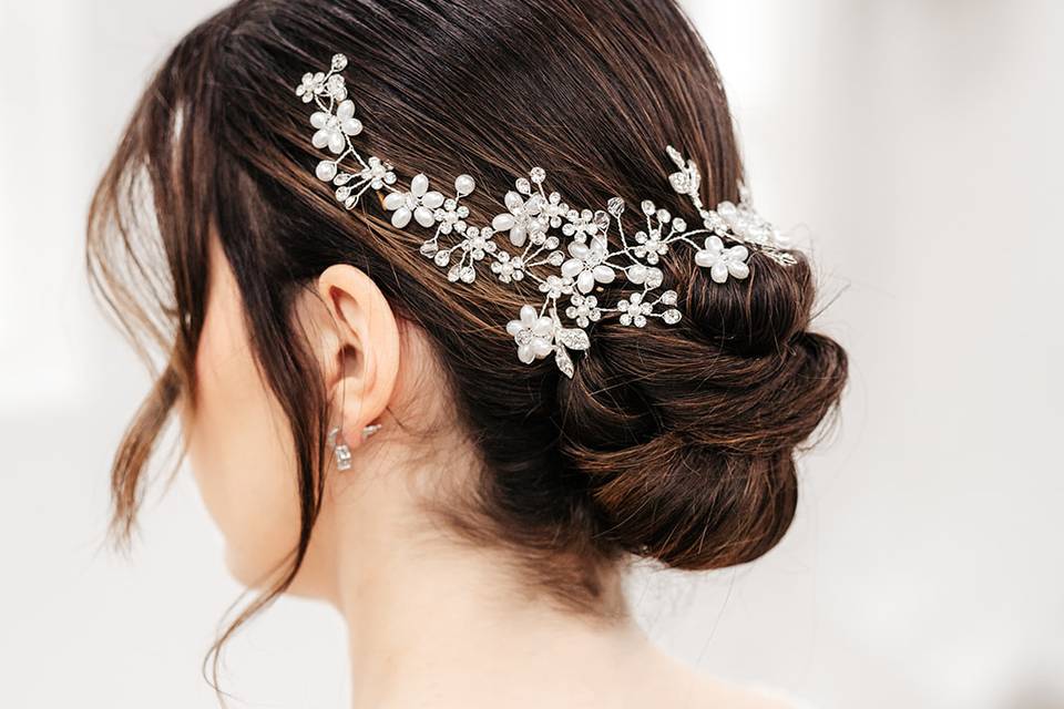 Jasmine // Bridal hair vine
