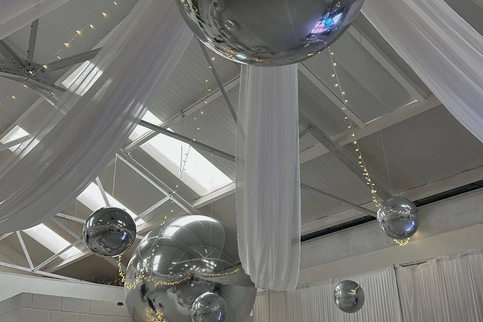 Ceiling decoration option