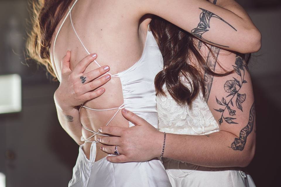 2 Brides Embrace