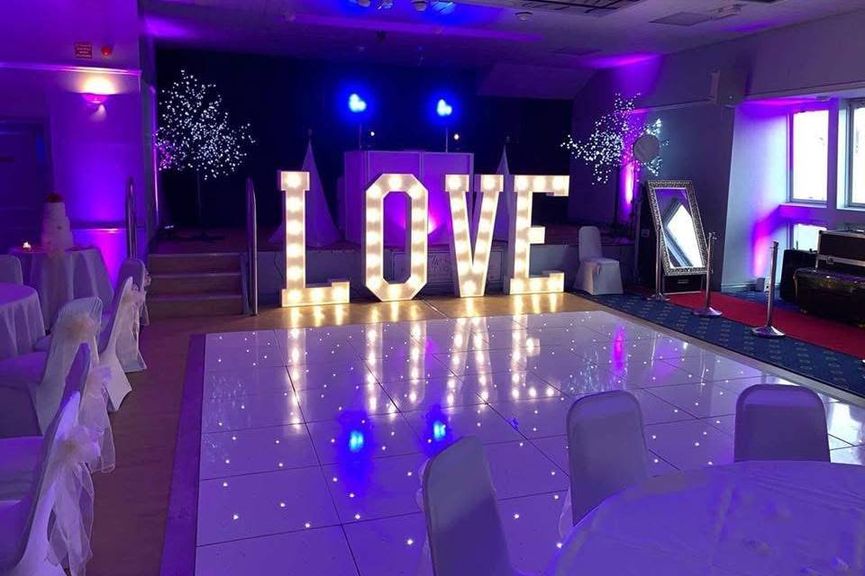 DJ, Dancefloor & Letters