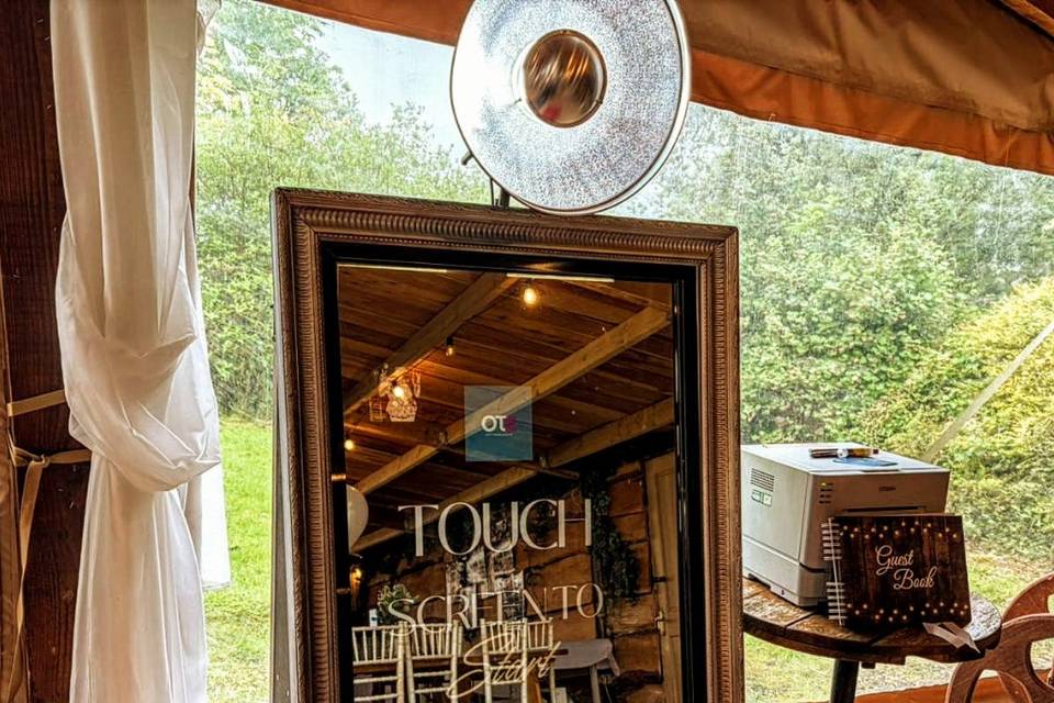 Magic Mirror Booth