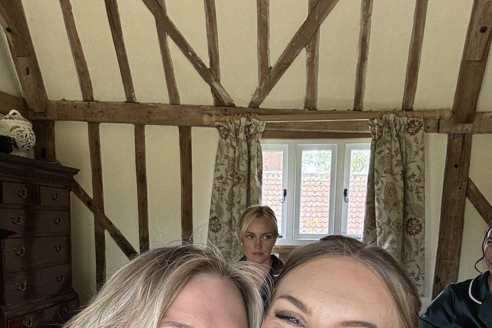 BRIDE SELFIE