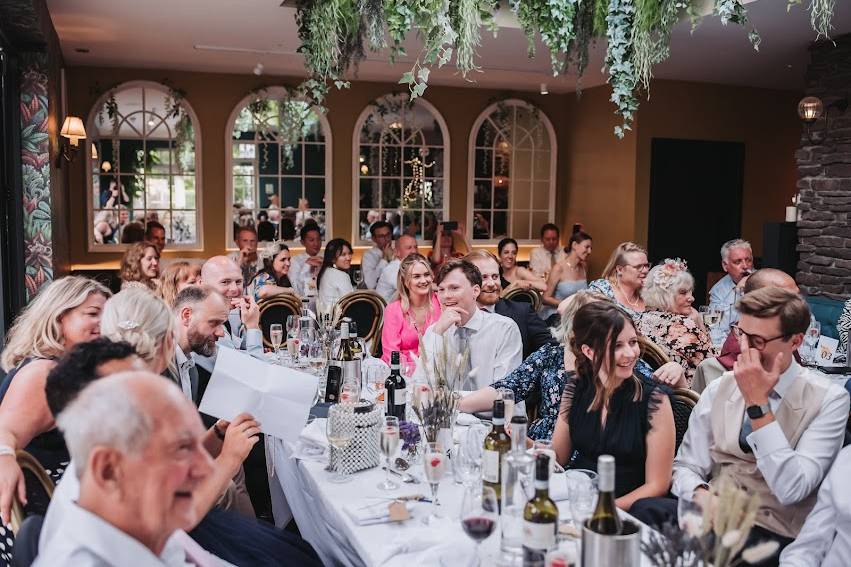We love a wedding