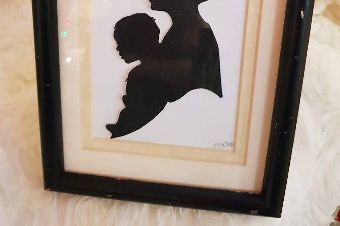 Framed Silhouette Gift