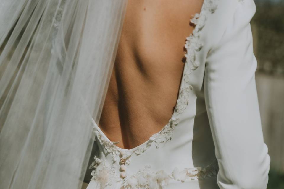 Delicate details