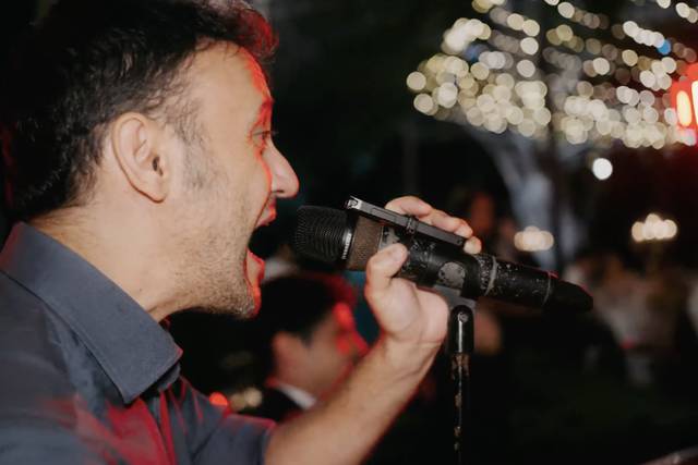 Guitar with Giovanni