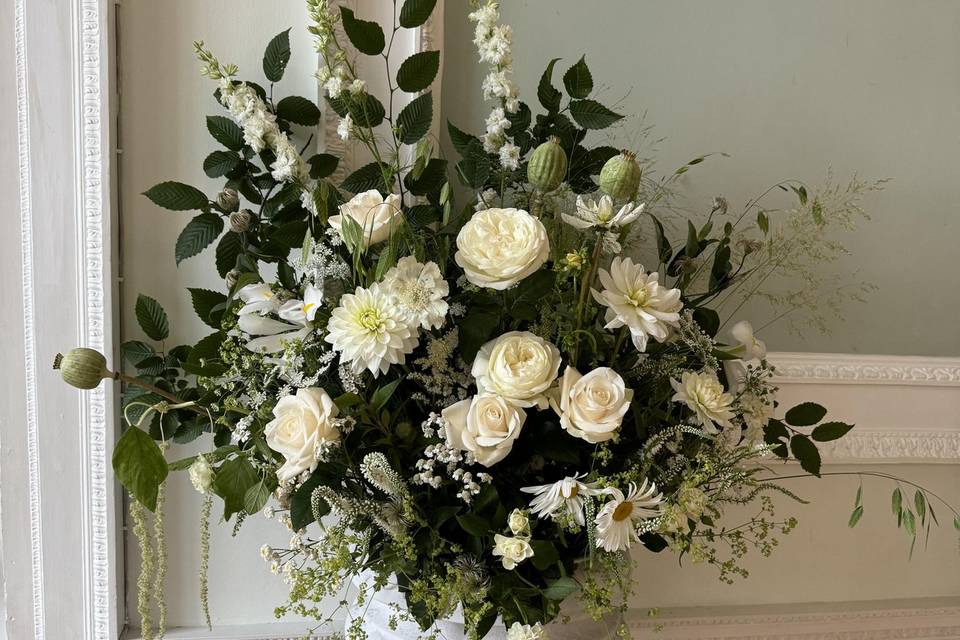 Pedestals arrangement