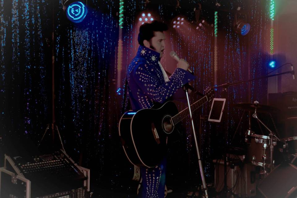 Damian Grzegorczyk - Elvis Tribute Act