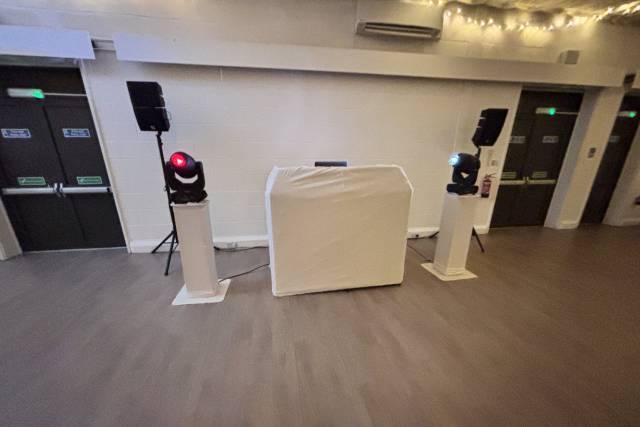 White set up