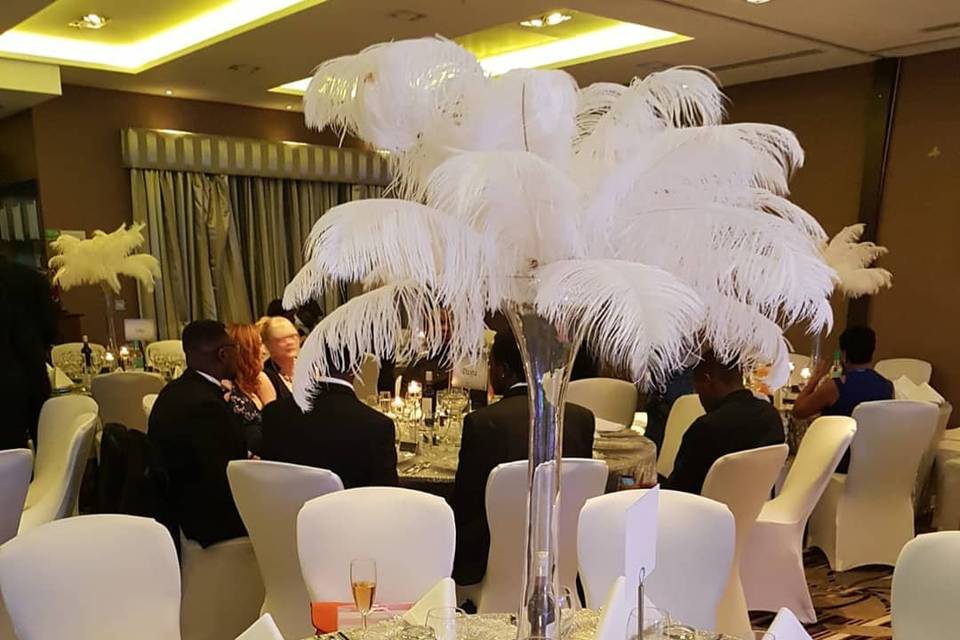 Feathered centrepieces