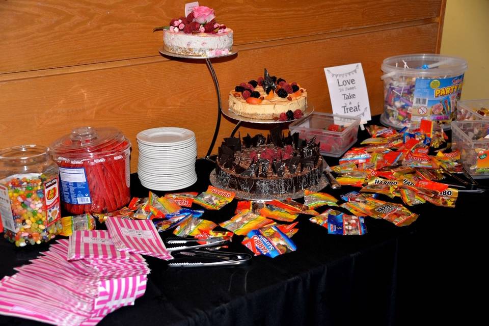 Wedding Sweet Table Set Up