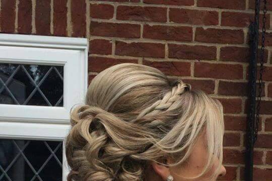 Cabello at CCs Wedding & Updo Hairstylists