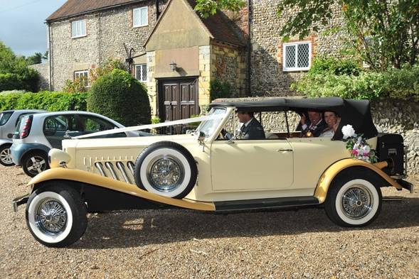 Cars and Travel Beauford Classic Car Hire 9