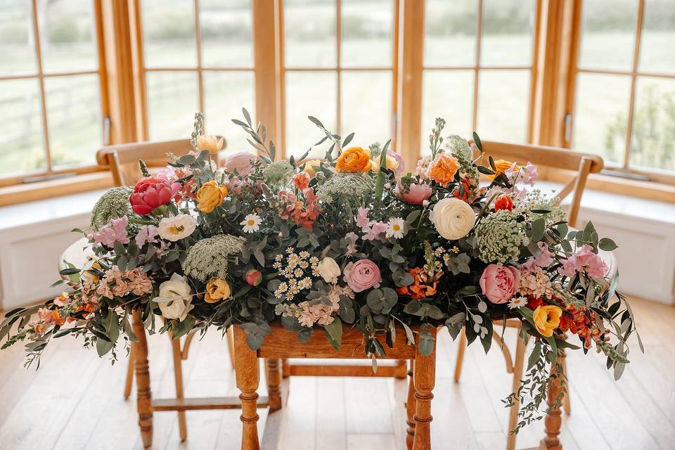 Hollie's Ceremony Flowers