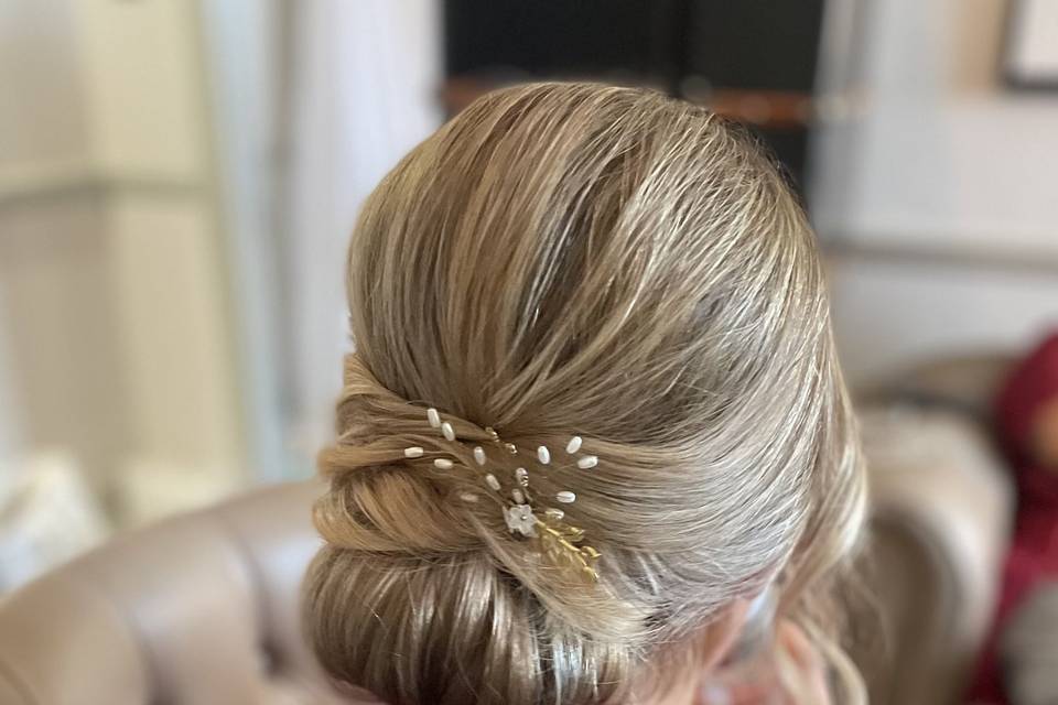 Bridesmaid updo