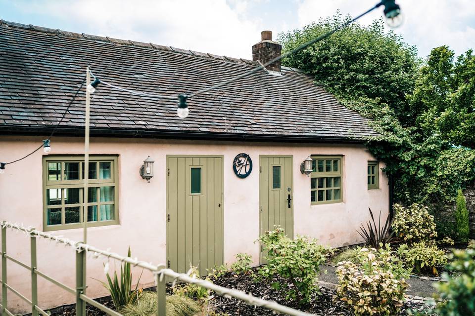 The Ashes Barns