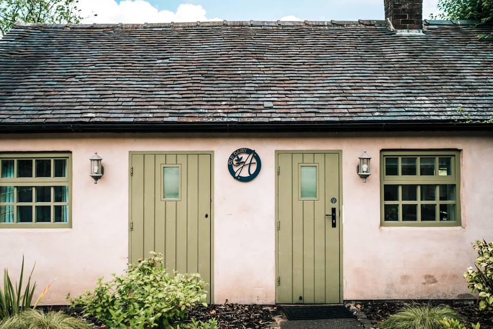 The Ashes Barns