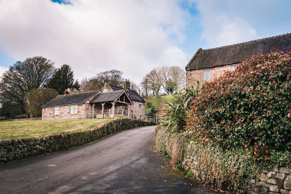 The Ashes Barns and Country House