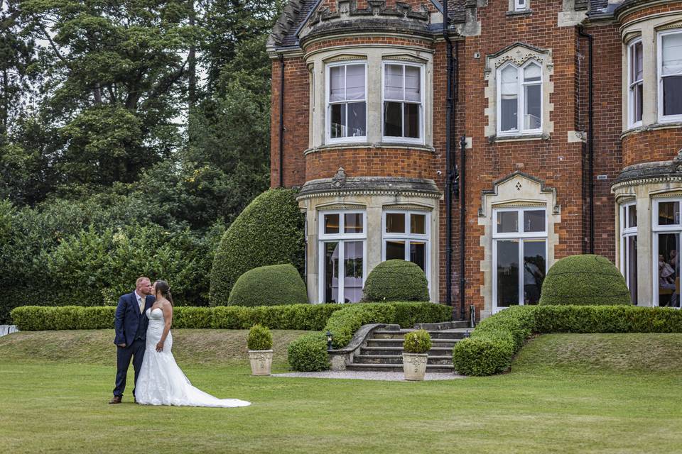 Mr & Mrs Abbotts