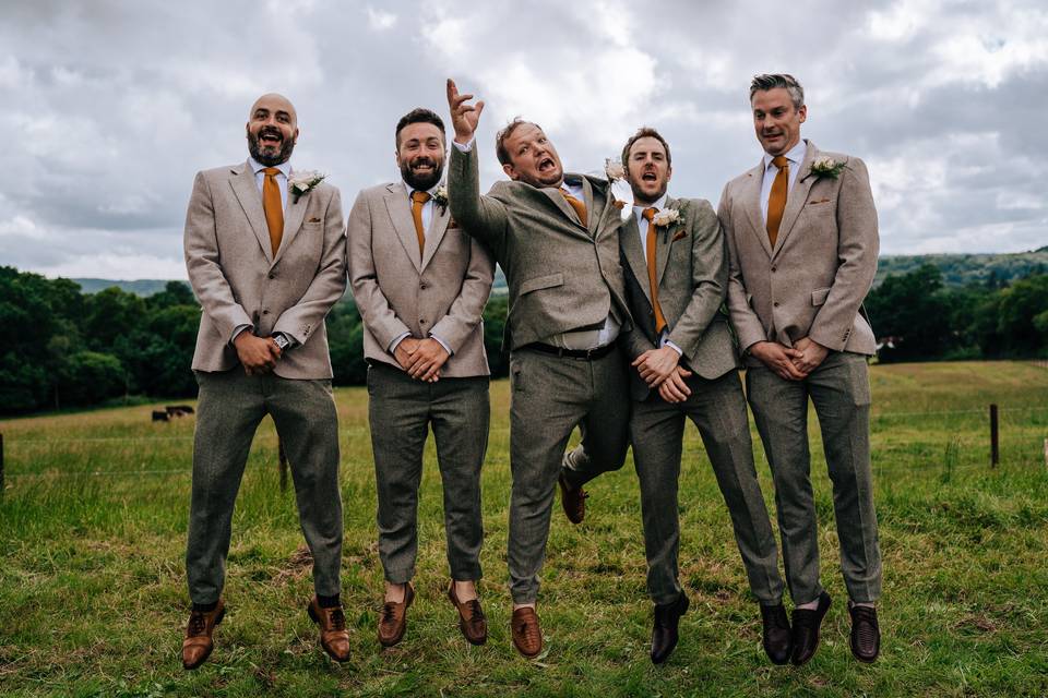 Groomsman photo