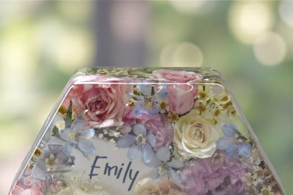 20cm resin hexagon with bridal