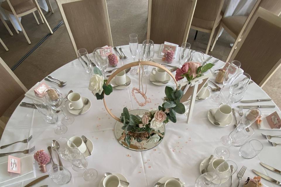 Table Decor Aug