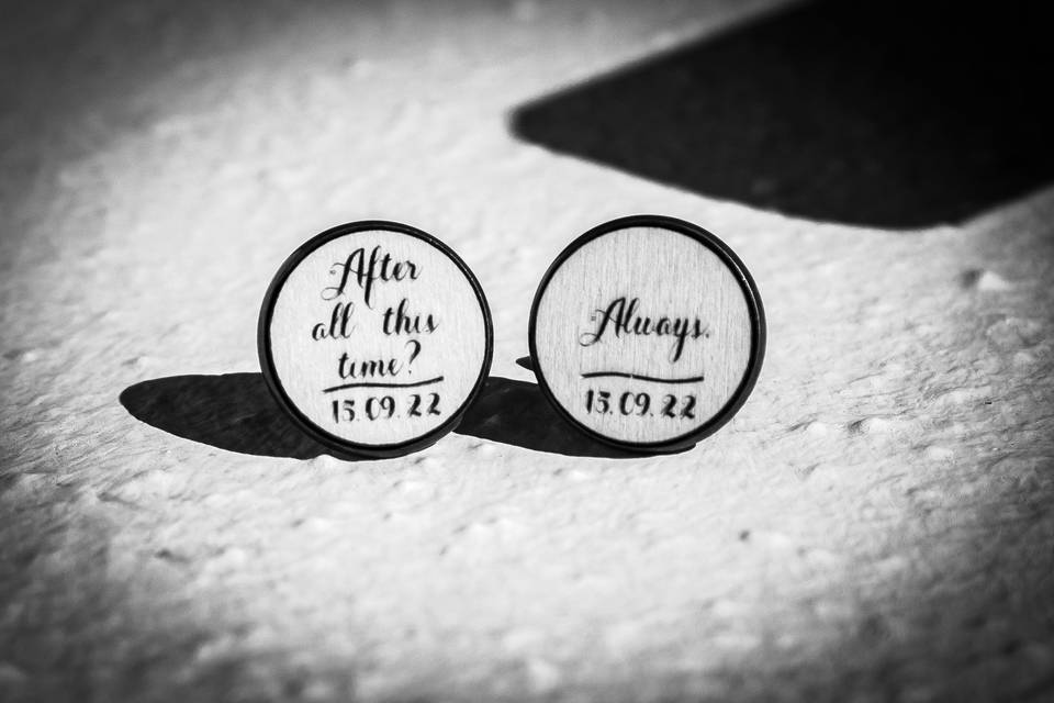 Cufflinks