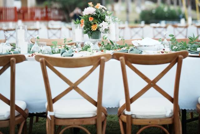 Romantic outdoor reception set