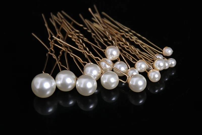 Pearl Hair Pins £24