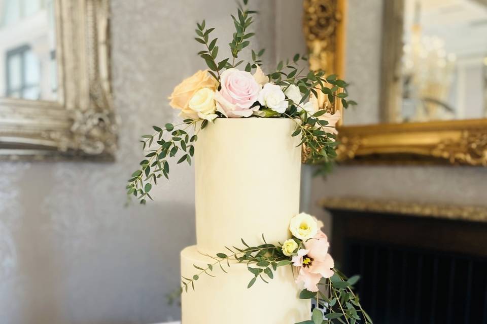 Two tier pretty wedding cake