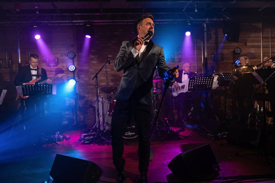 info@theultimatefunctionband.co.uk