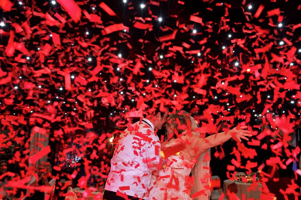 Confetti First Dance