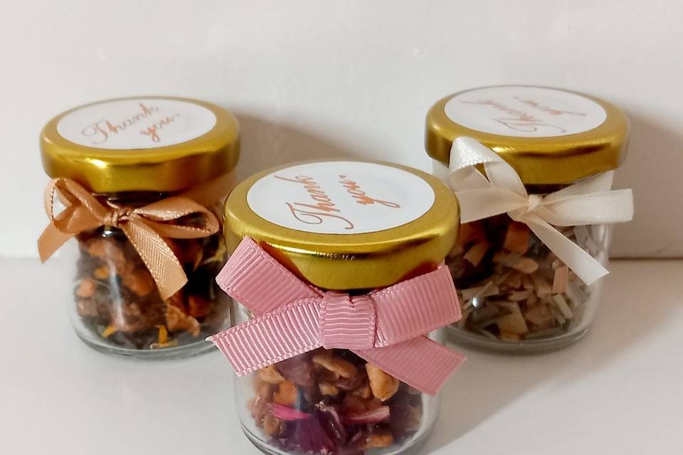 Loose tea jar favours