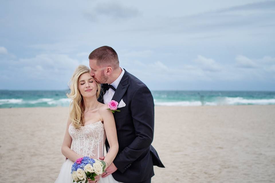 Some love stories need a passp