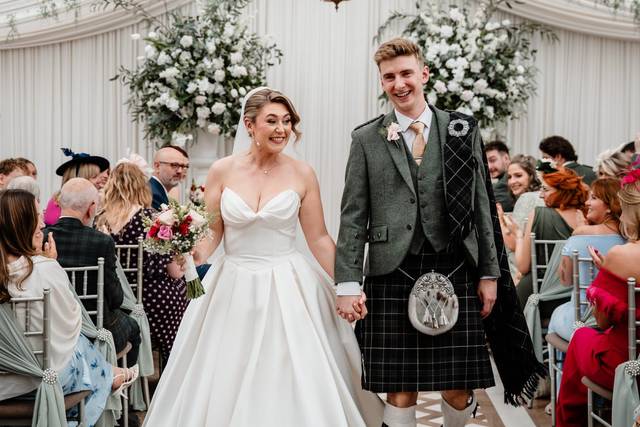 Cornhill Castle wedding couple