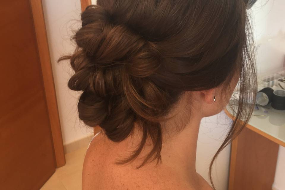 Pretty hair up