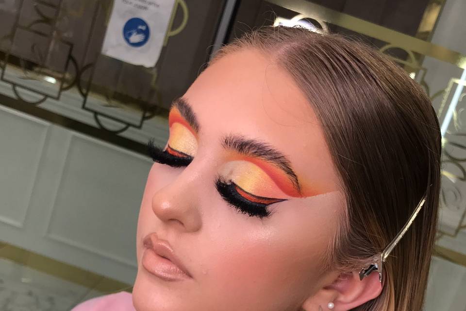 Bold orange cute crease