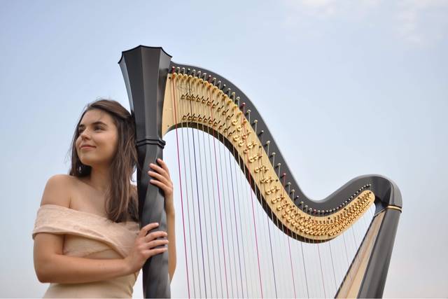 Angharad Huw - Harpist