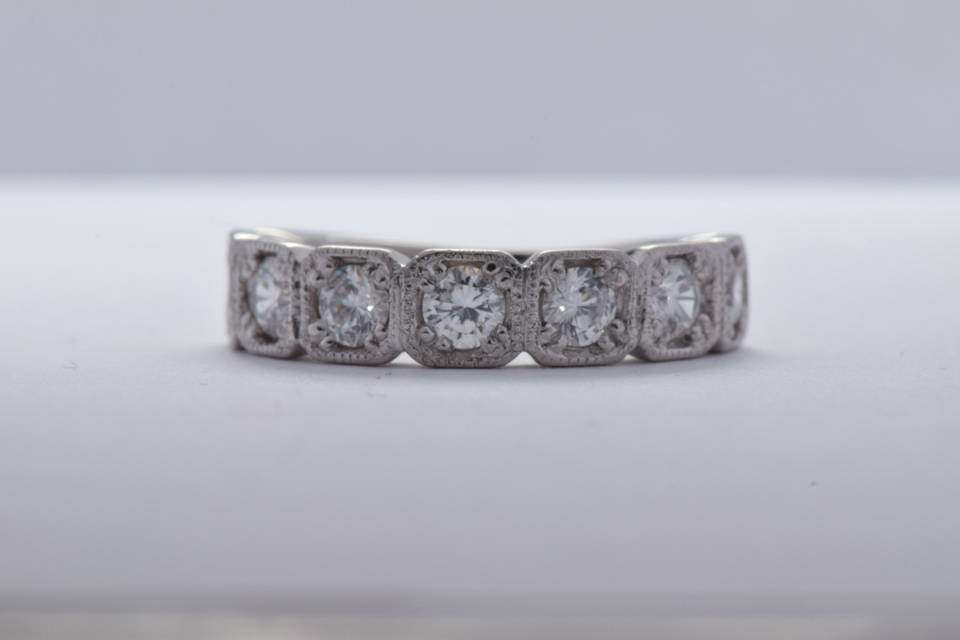 Vintage style wedding ring