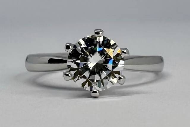 1ct Adjustable Engagement Ring