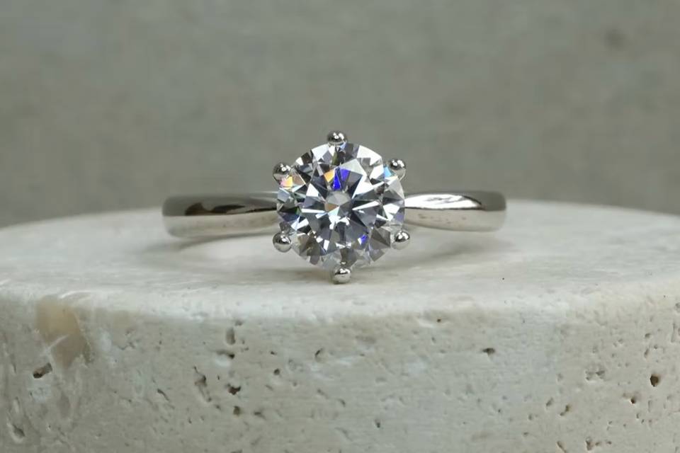 1ct Adjustable Engagement Ring