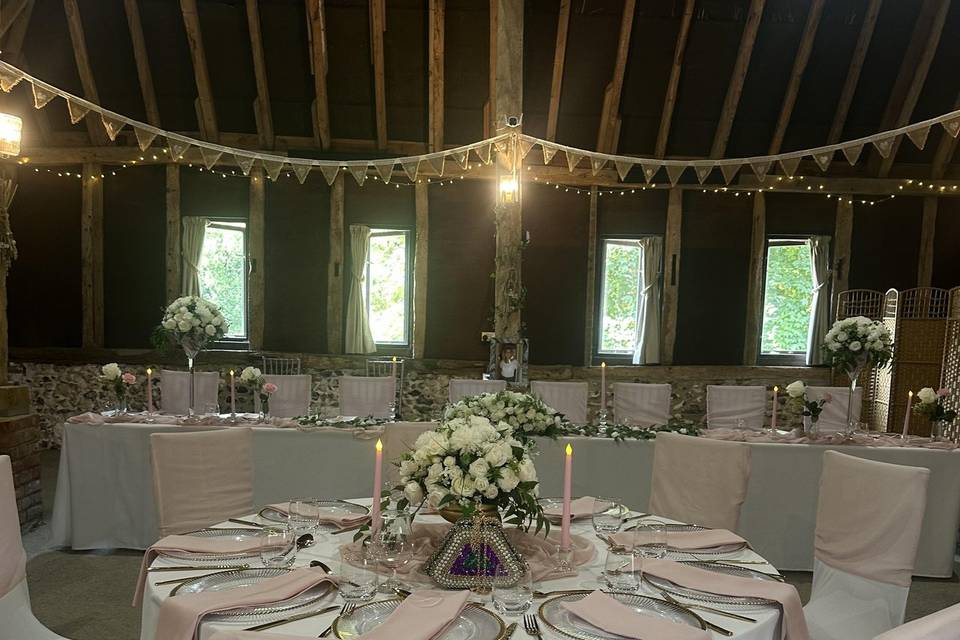 Farthingloe barn