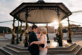 The Oval Bandstand and Lawns