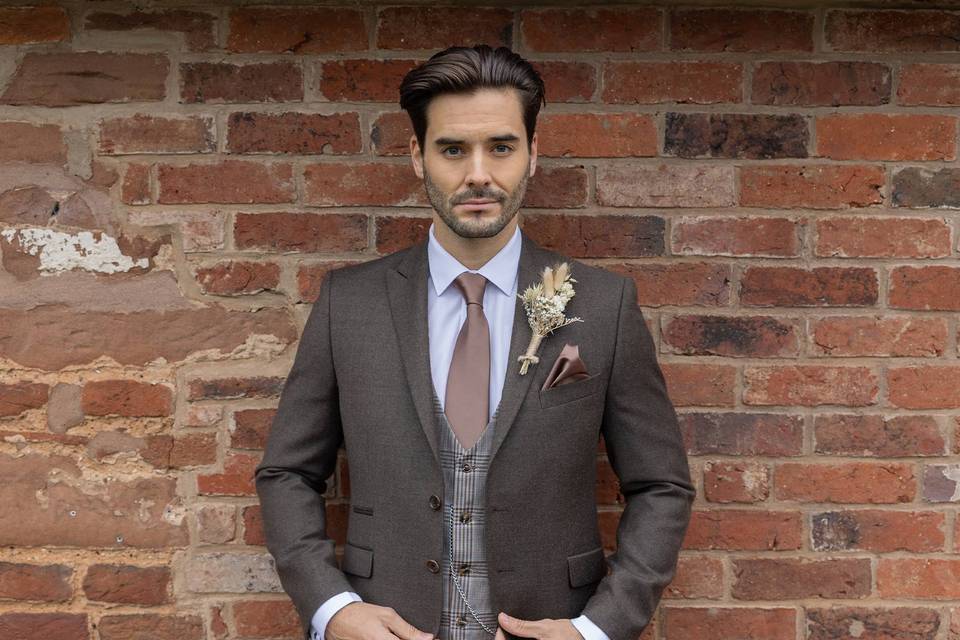 New Peter Posh Suits 2026
