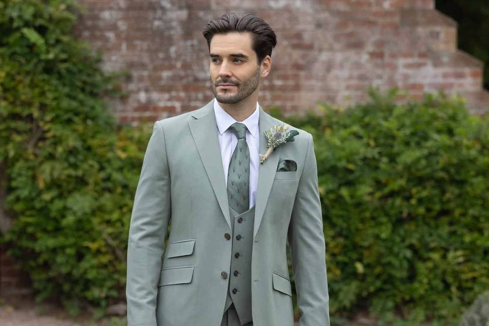 New Peter Posh Suits 2026